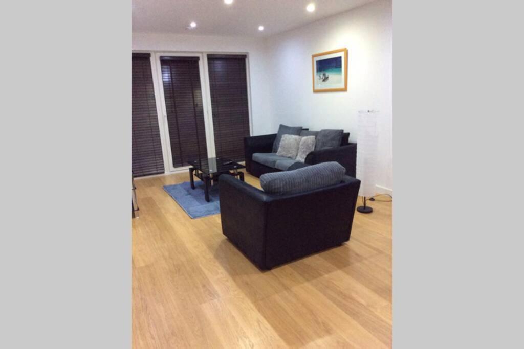 سلوف Max'Em Lexington Luxury Apartment المظهر الخارجي الصورة