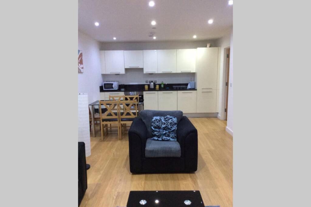 سلوف Max'Em Lexington Luxury Apartment المظهر الخارجي الصورة