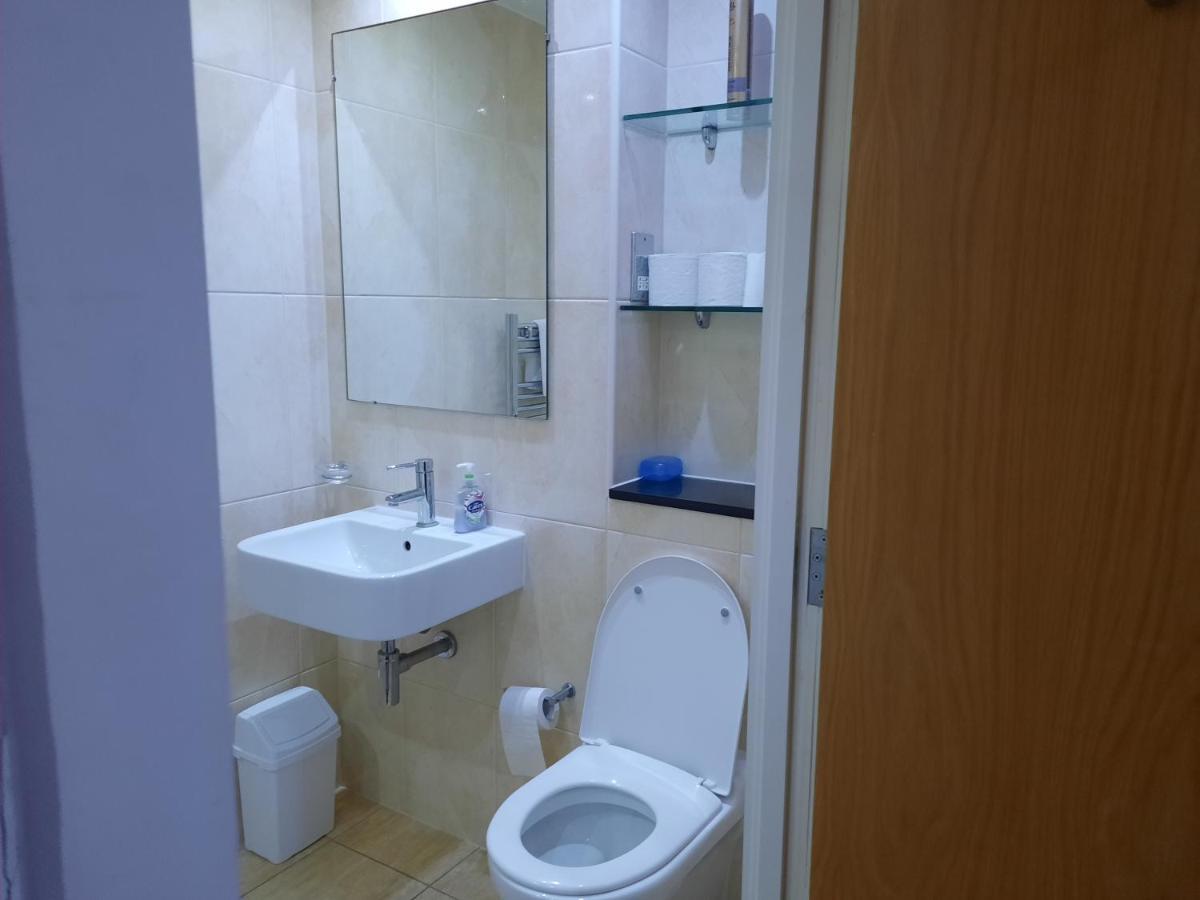 سلوف Max'Em Lexington Luxury Apartment المظهر الخارجي الصورة